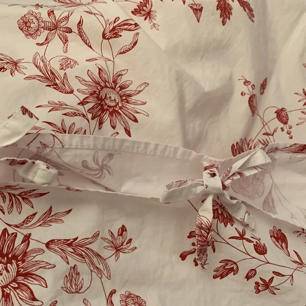 Vintage Red Floral Duvet cover